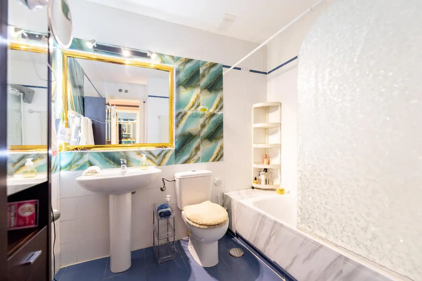 Baño de Ático en venta en Las Rozas de Madrid con Aire acondicionado, Calefacción y Jardín privado