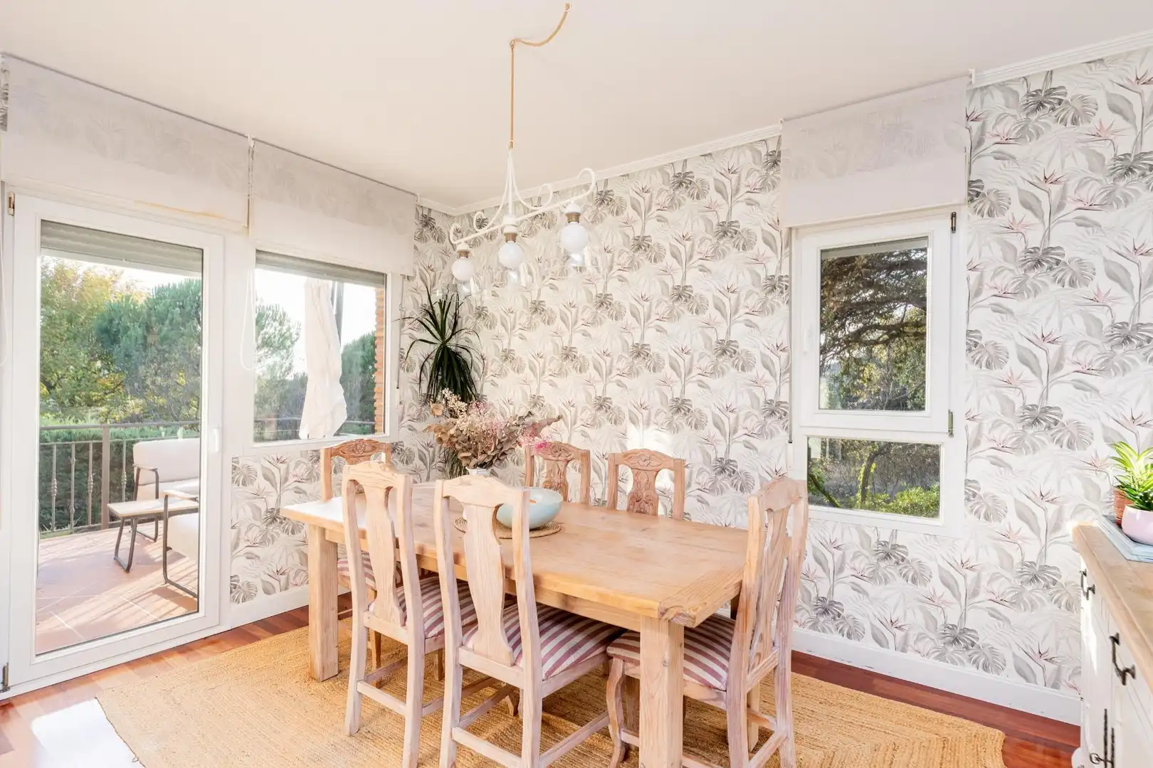 Comedor de Casa o chalet en venta en Torrelodones con Aire acondicionado, Calefacción y Jardín privado
