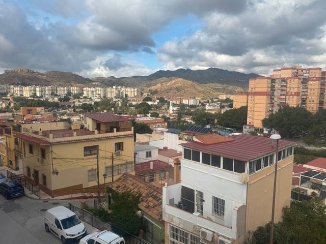 Piso en Venta en Calle Obispo Pedro de Moya, 4 en Mangas Verdes - Las Flores - Parque del Sur