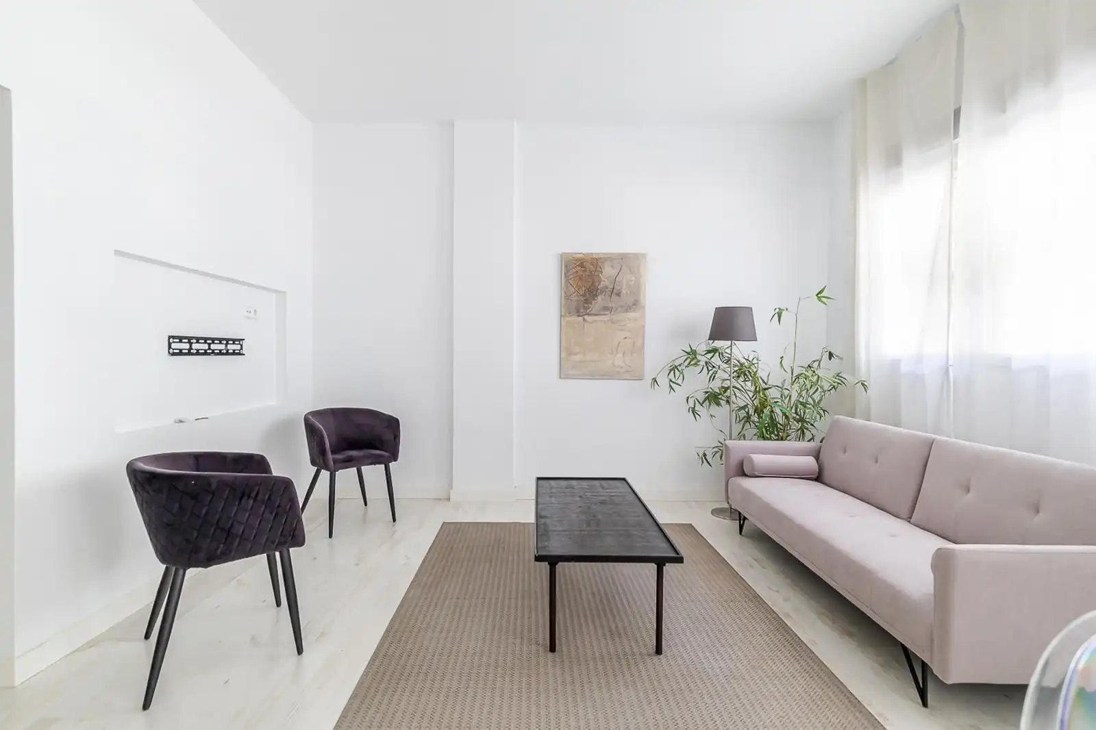 Living room of Flat for rent in Madrid  with Furnished and Community pool