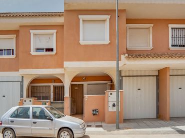 Casa bifamiliare in vendita a C/ Juan de Cobato
