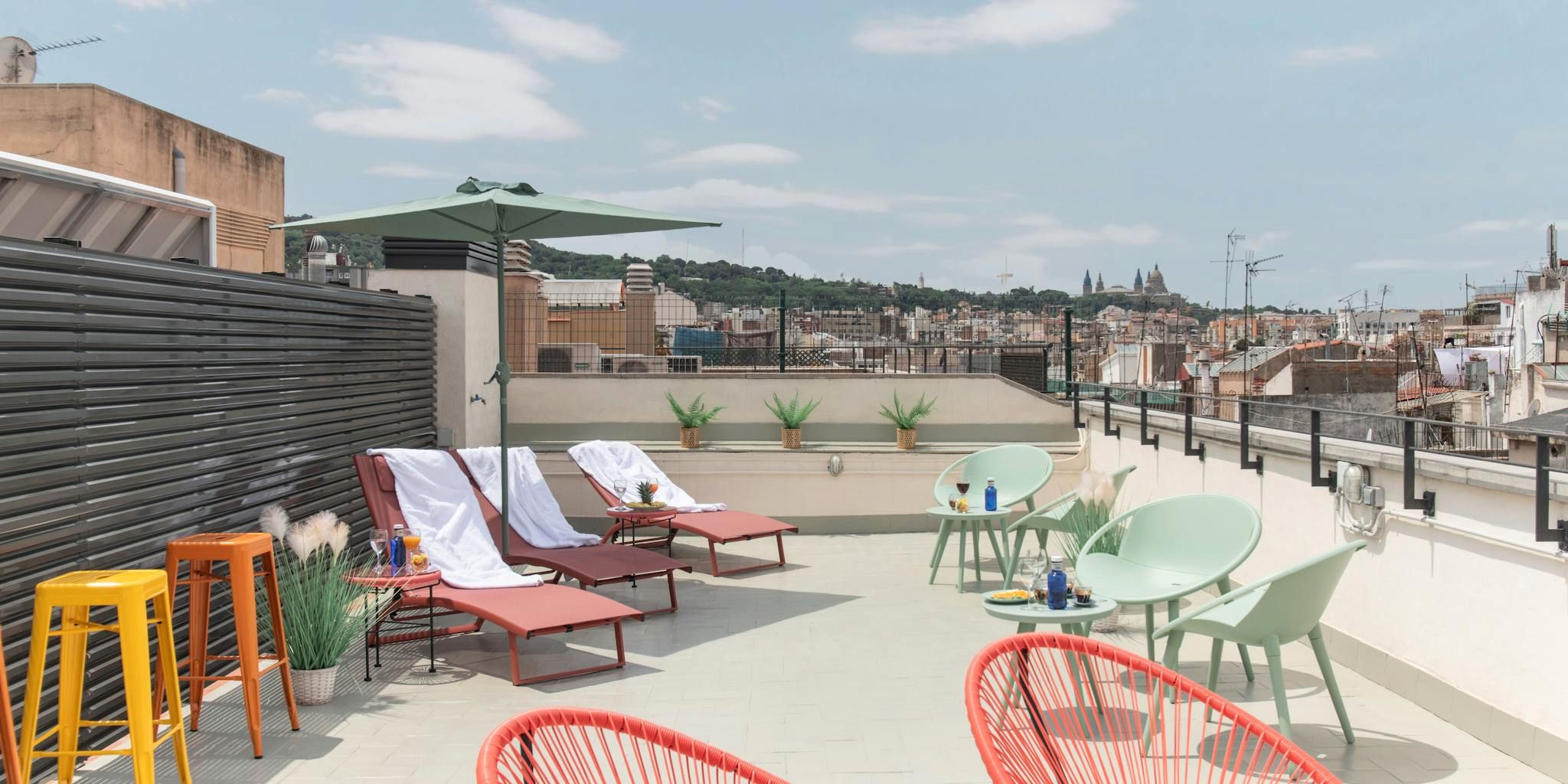 Terraza de Piso para compartir en  Barcelona Capital con Aire acondicionado, Calefacción y Jardín privado