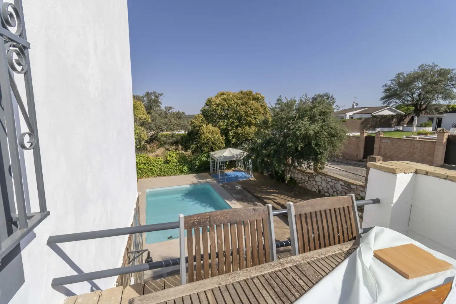 Piscina de Casa o chalet en venta en Guillena con Jardín privado, Terraza y Piscina