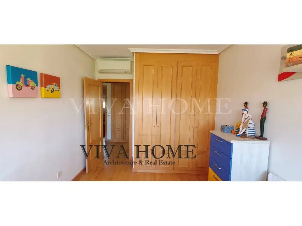 Bedroom of Houses for sale in Parla