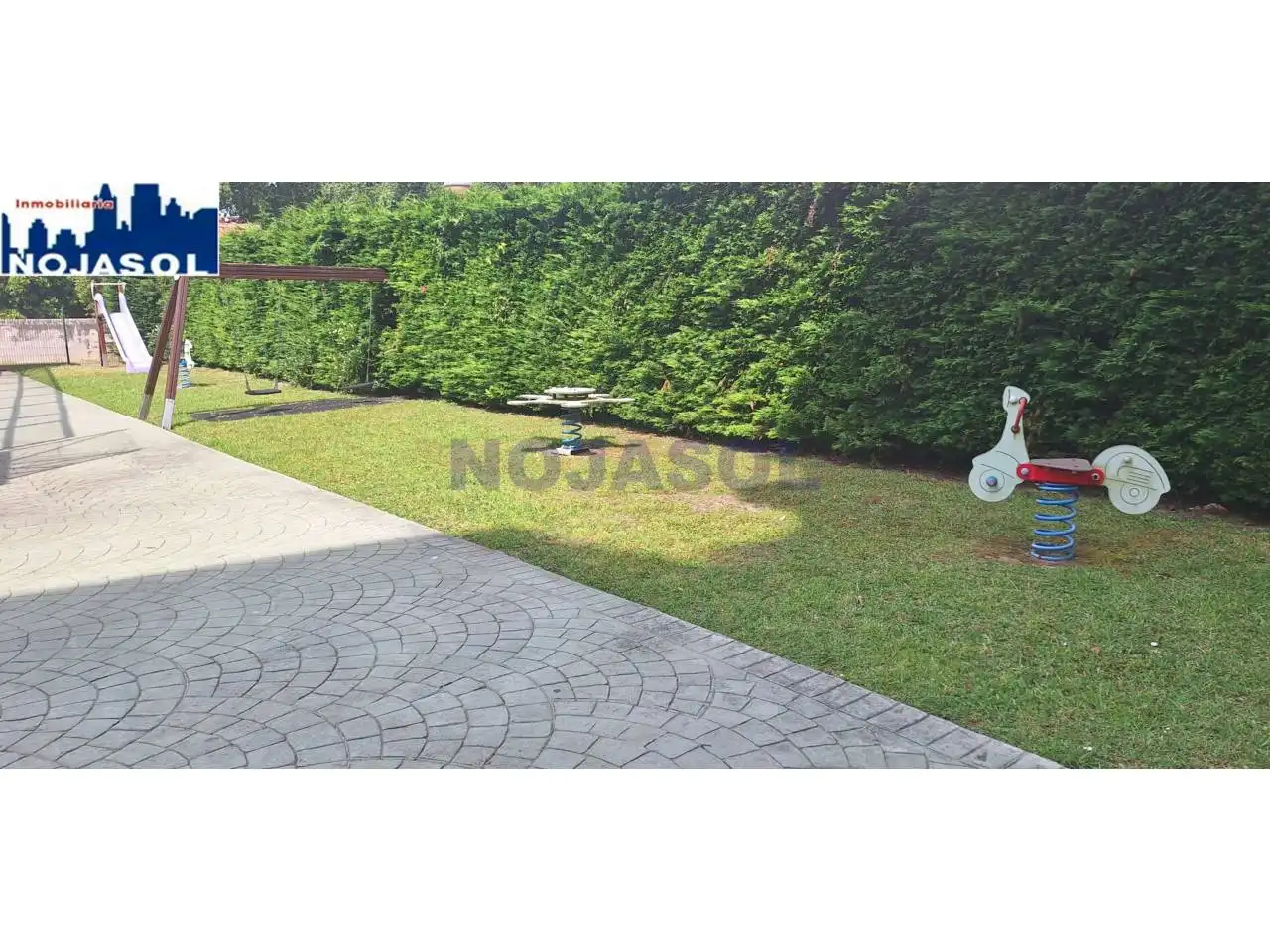 Jardín de Apartamento de alquiler en Noja con Calefacción, Terraza y Amueblado