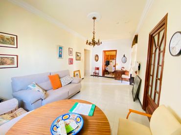 House with balcony for sale in Campillos