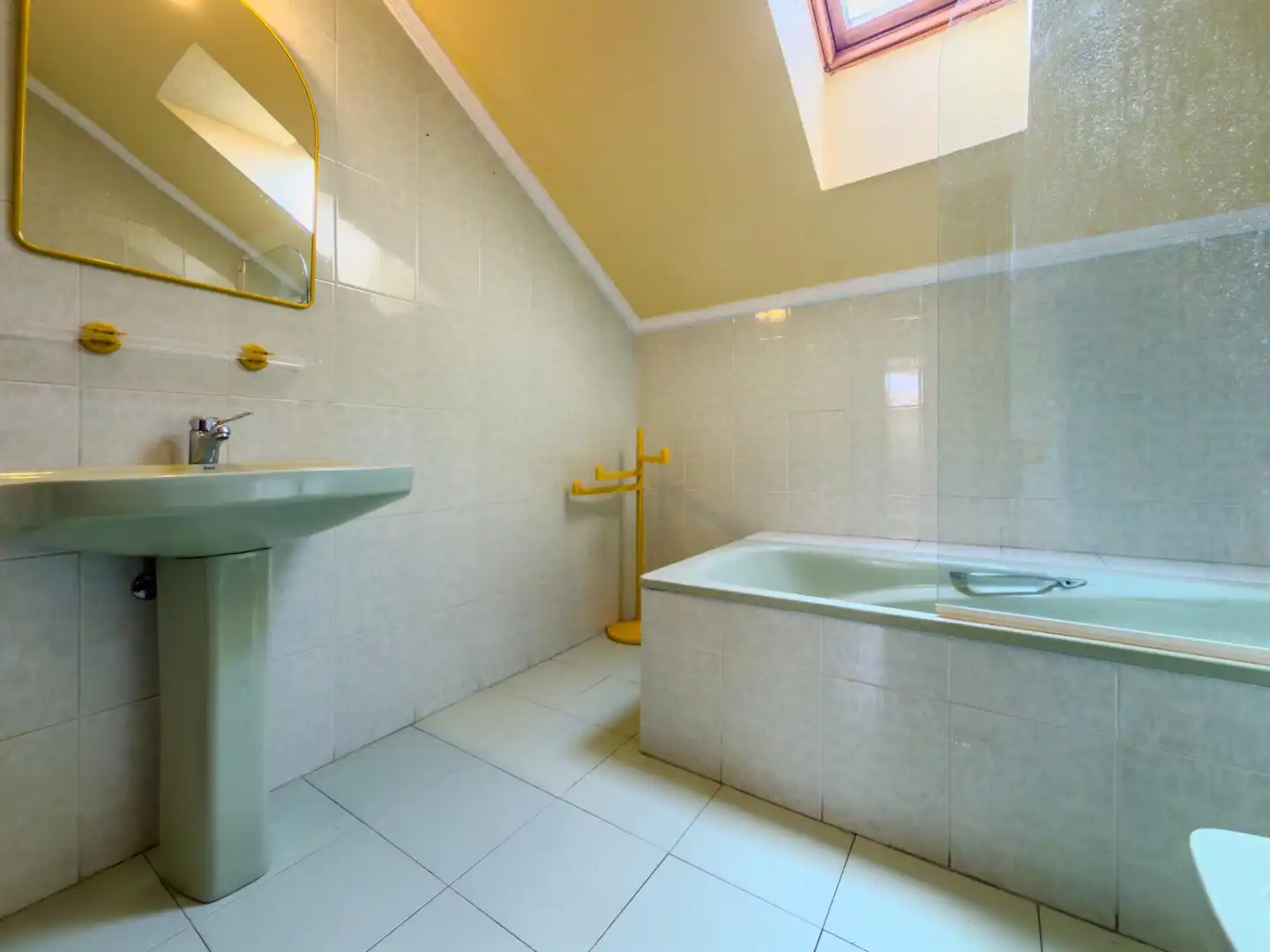Bathroom of Flat for sale in Santander  with Heating, Terrace and Storage room