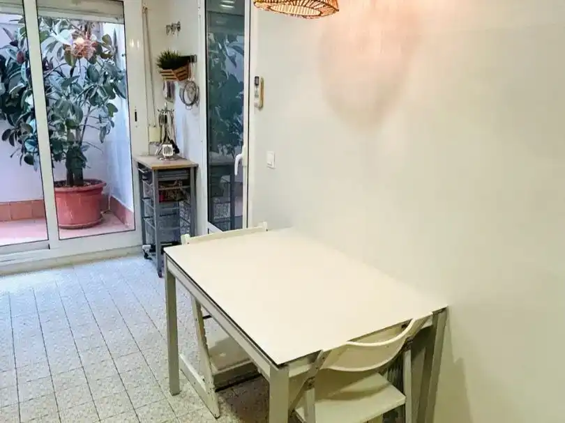 Menjador de Pis en venda en Santa Coloma de Gramenet amb Aire condicionat i Balcó