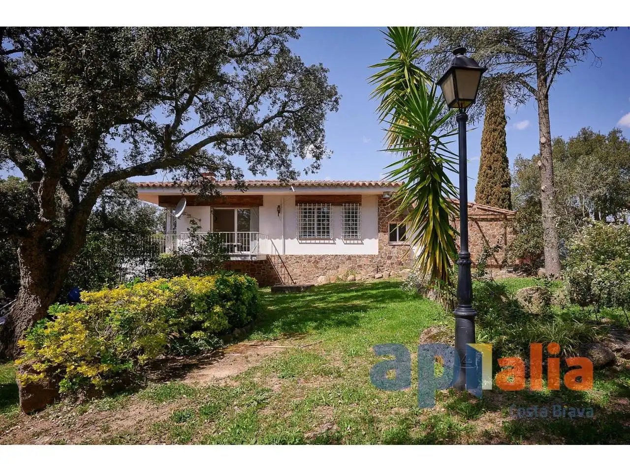 House with pool for sale in Calle  Roques Altes, imagen 2