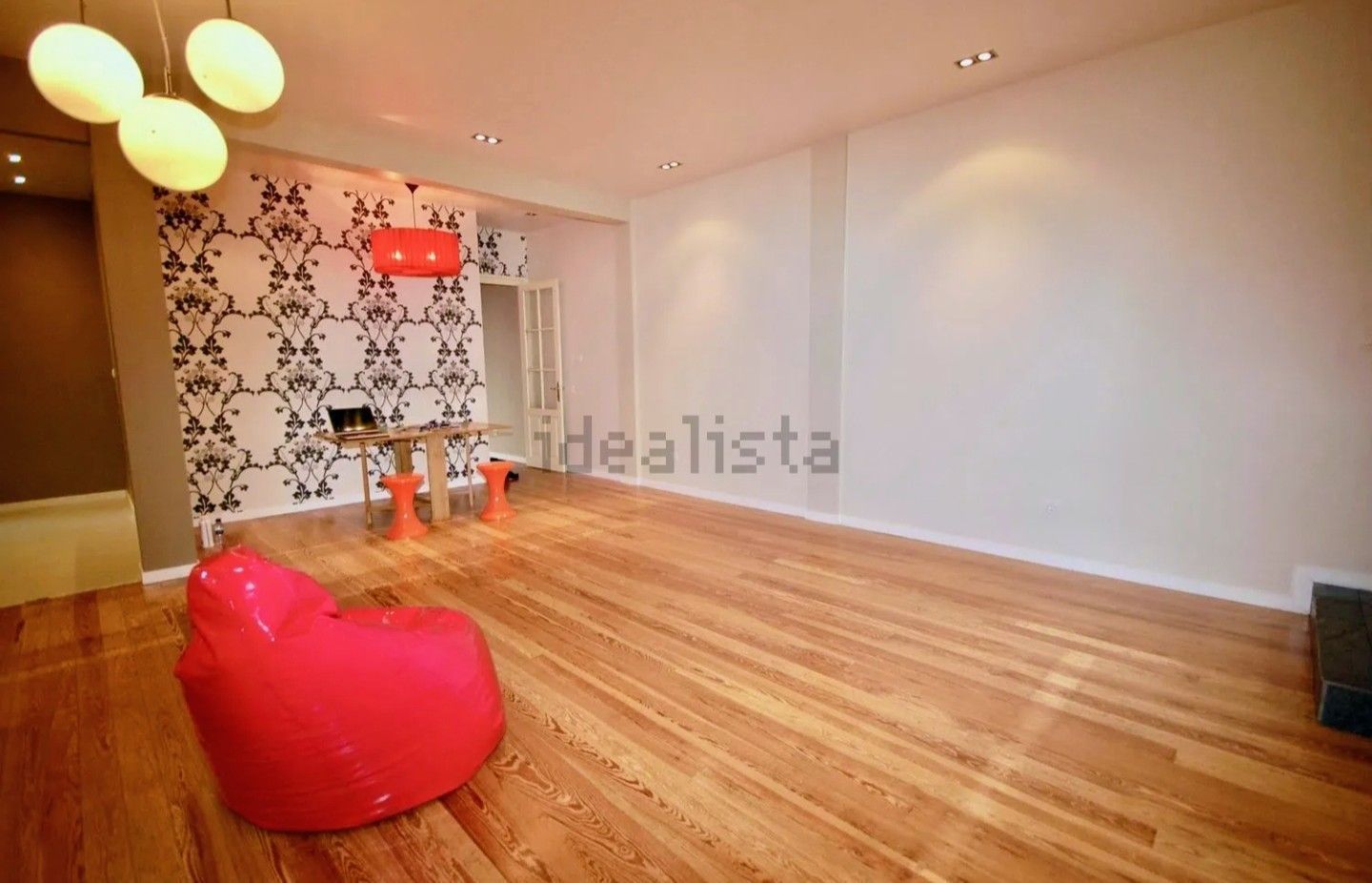 Vista exterior de Pis en venda en Sestao  amb Calefacció