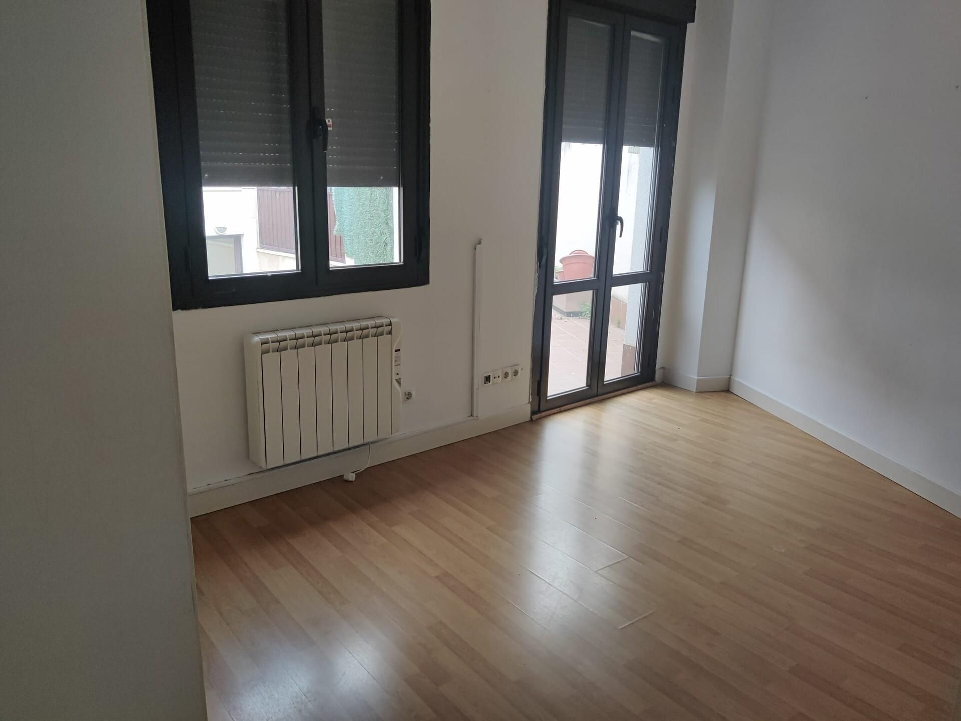 Bedroom of Flat to rent in El Vellón  with Terrace and Storage room