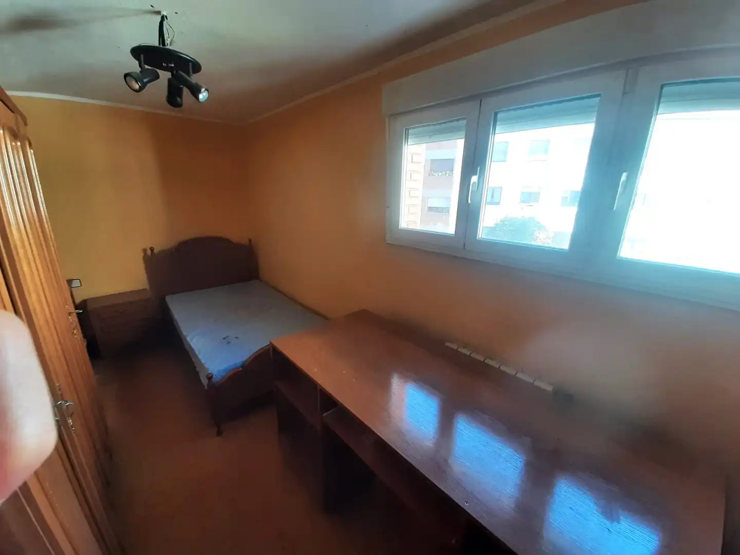 Habitación de Piso en venta en Oviedo  con Calefacción, Amueblado y Horno