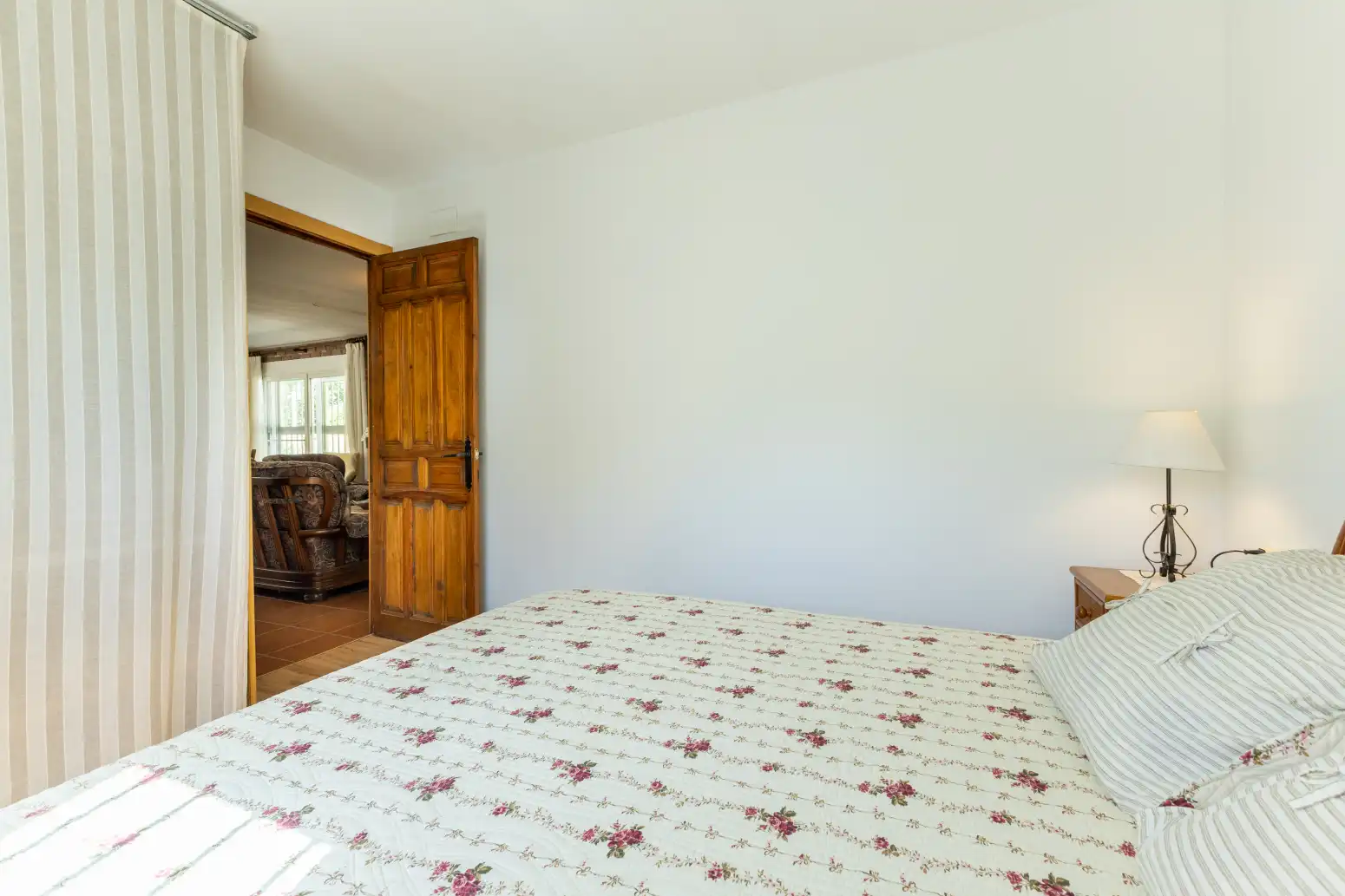 Dormitori de Casa o xalet en venda en Albalat dels Tarongers amb Terrassa i Moblat