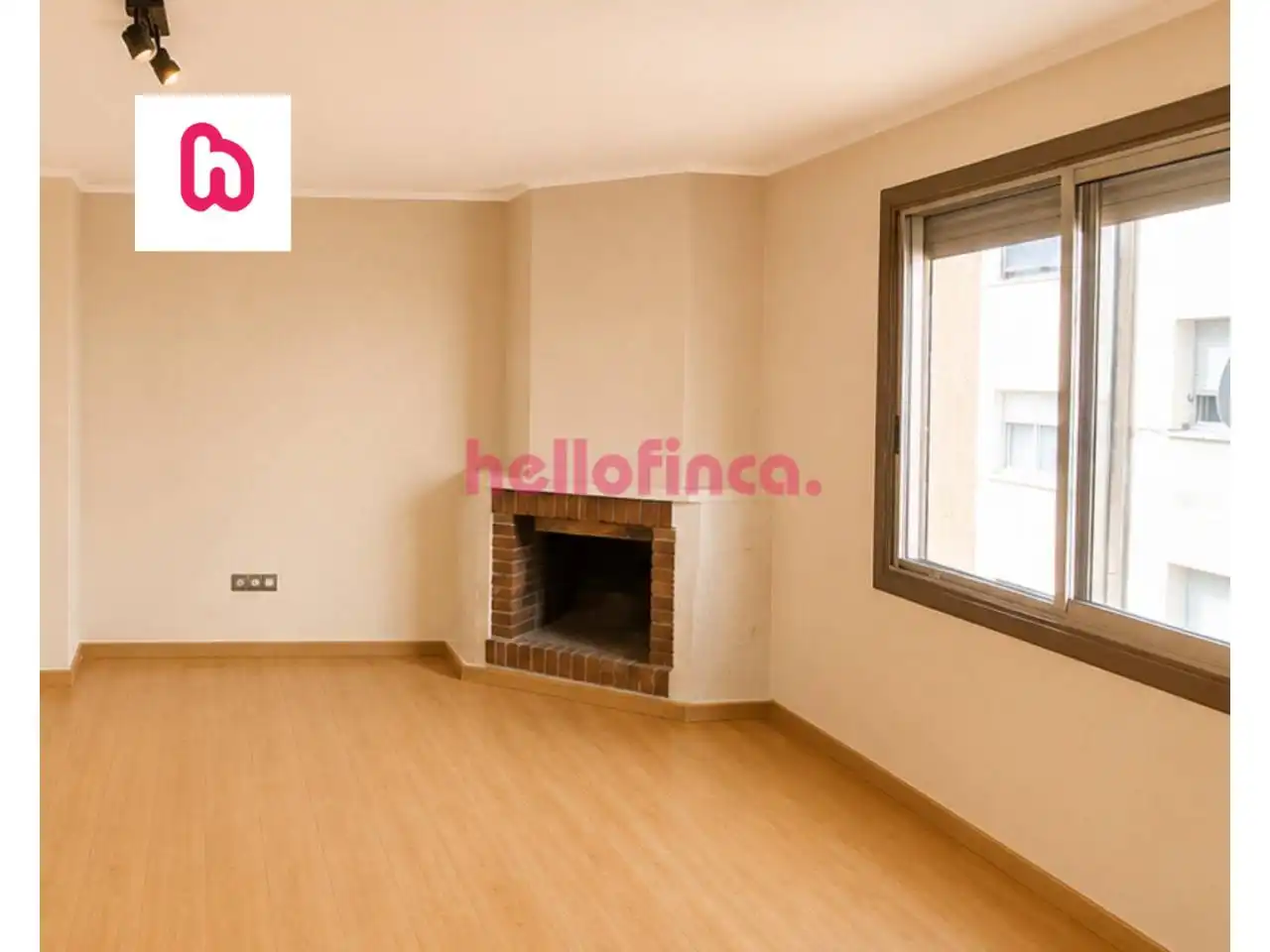 Pis en venda en Sant Celoni amb Calefacció, Parquet i Balcó