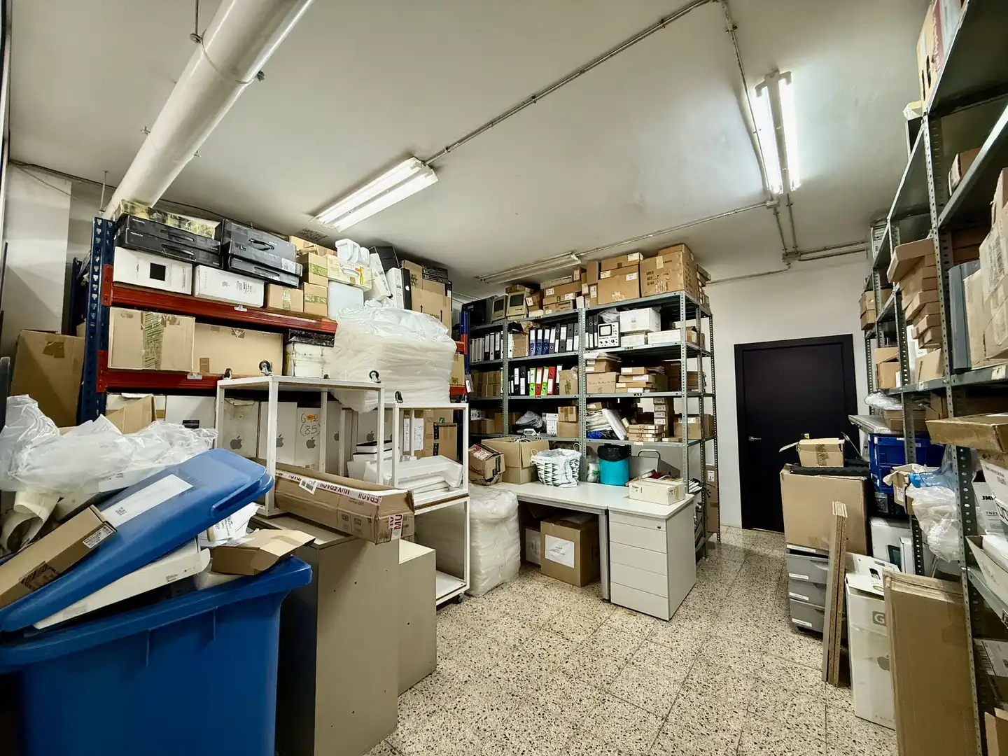 Local en venta en Cornellà de Llobregat