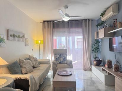 Sala d'estar de Apartament en venda en Motril amb Aire condicionat, Terrassa i Balcó