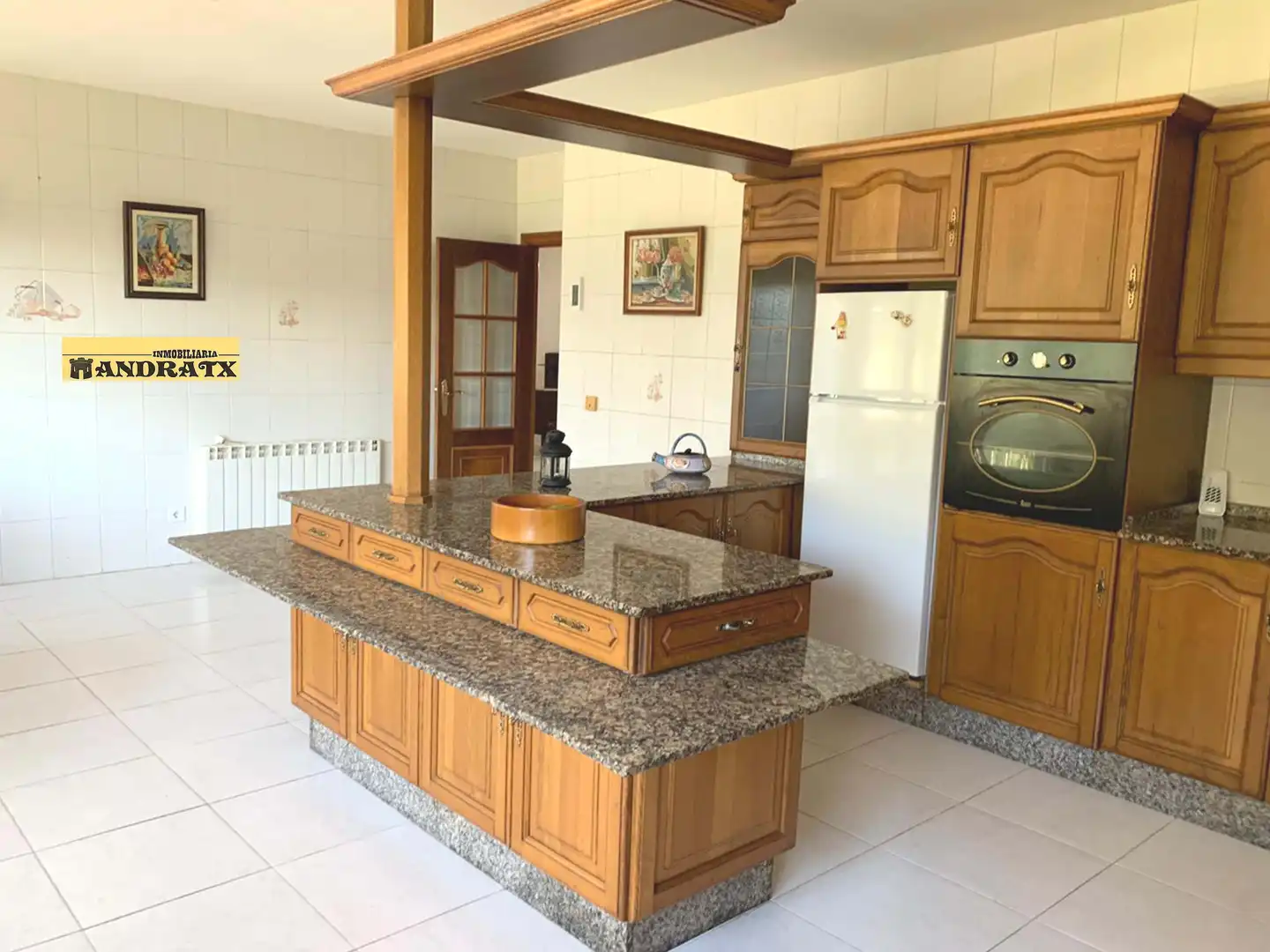 Cuina de Casa o xalet en venda en Ferrol amb Calefacció, Terrassa i Traster