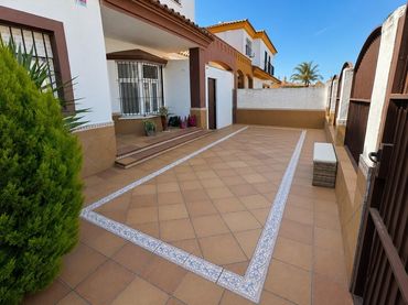 Terraced house for sale in Las Palmeras - Dehesilla