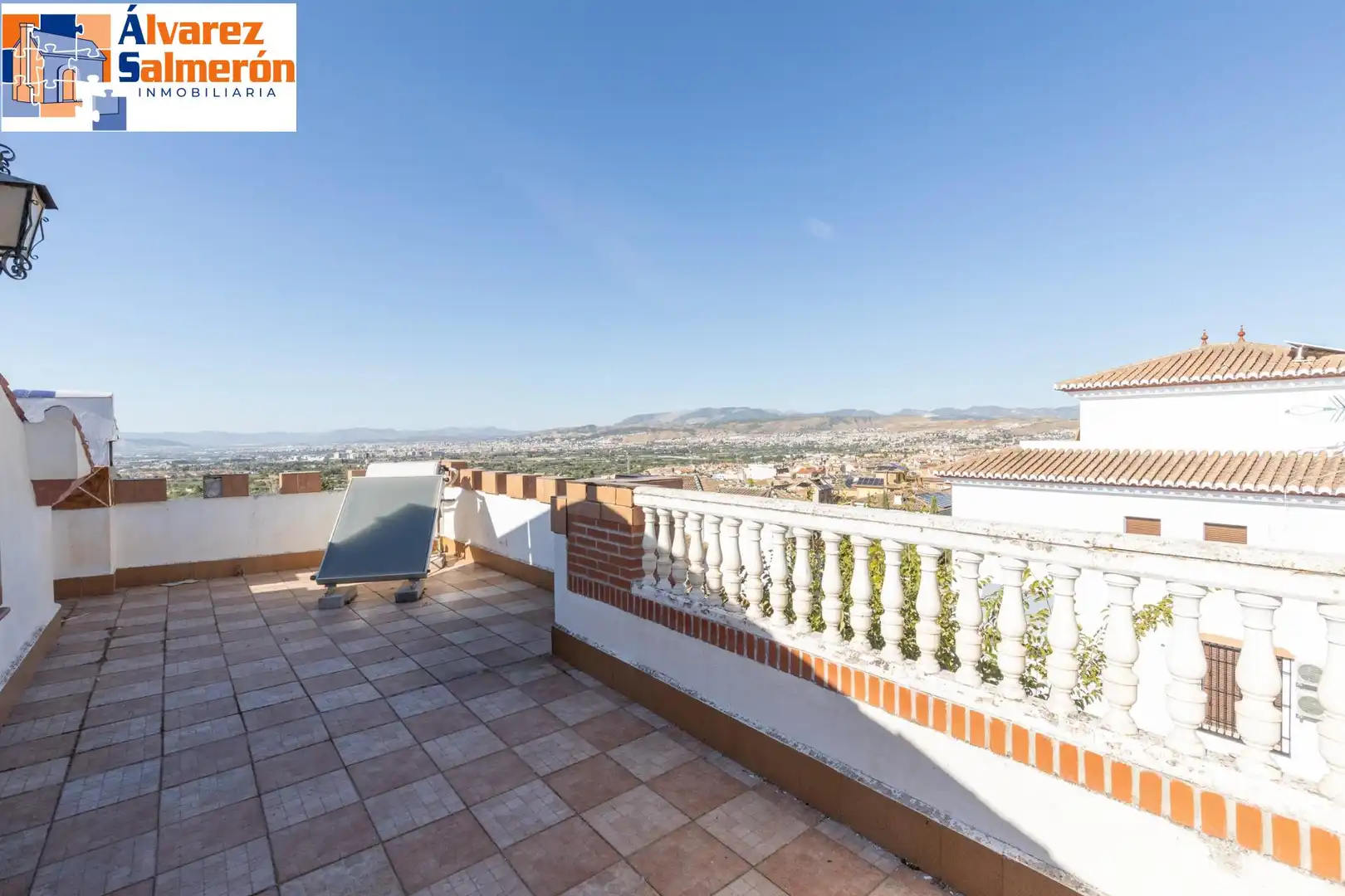 Terraza de Casa o chalet en venta en Altos de la Zubia