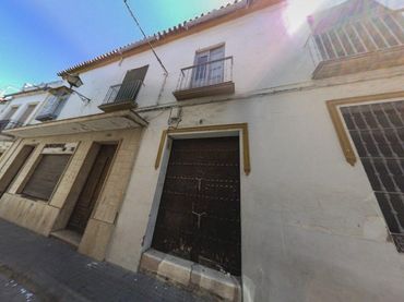 Terraced house for sale in Calle de José Canalejas 2