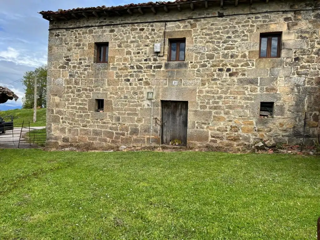 Chalet en venta en Reinosa