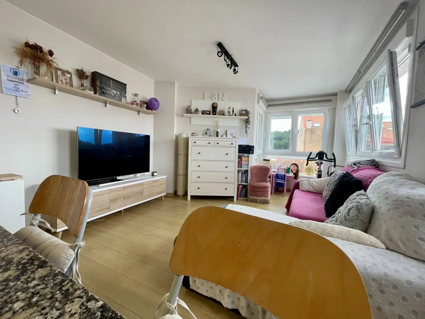 Sala de estar de Piso en venta en A Coruña Capital  con Calefacción