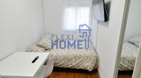 Foto 4 de Pis per a compartir a Calle Cuevas, Valdeacederas,  Madrid Capital