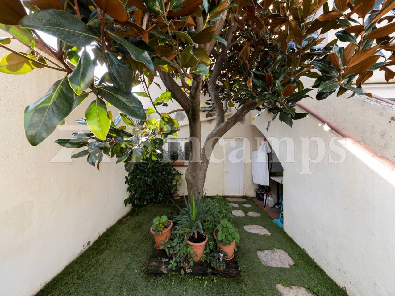 Jardí de Casa o xalet en venda en Sabadell amb Calefacció i Jardí privat