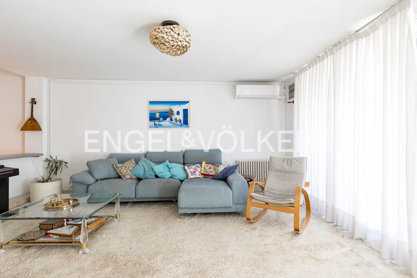 Sala d'estar de Casa o xalet en venda en Sant Feliu de Llobregat amb Aire condicionat, Calefacció i Terrassa