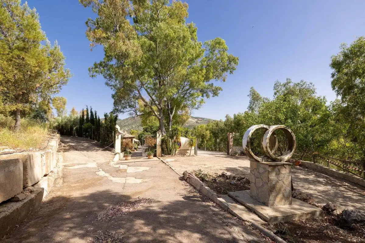 Jardín de Finca rústica en venta en Olvera con Aire acondicionado, Calefacción y Jardín privado