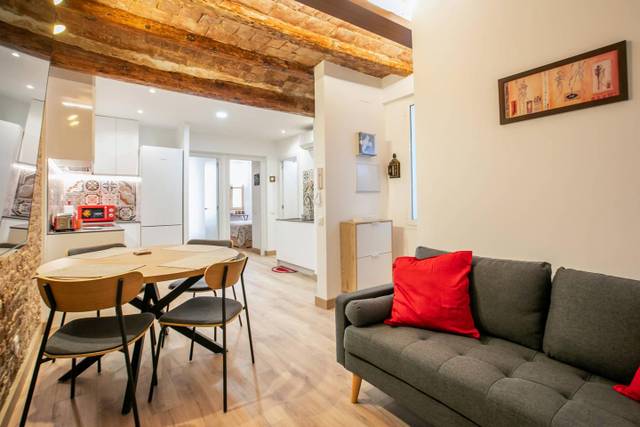 Piso en Alquiler en Carrer de Lancaster en El Raval