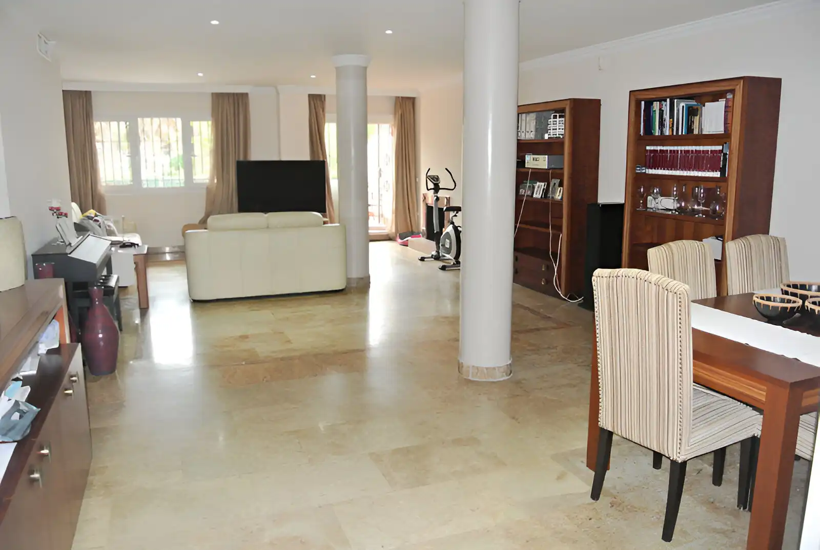 Apartment with pool for sale in Milla de Oro, imagen 7