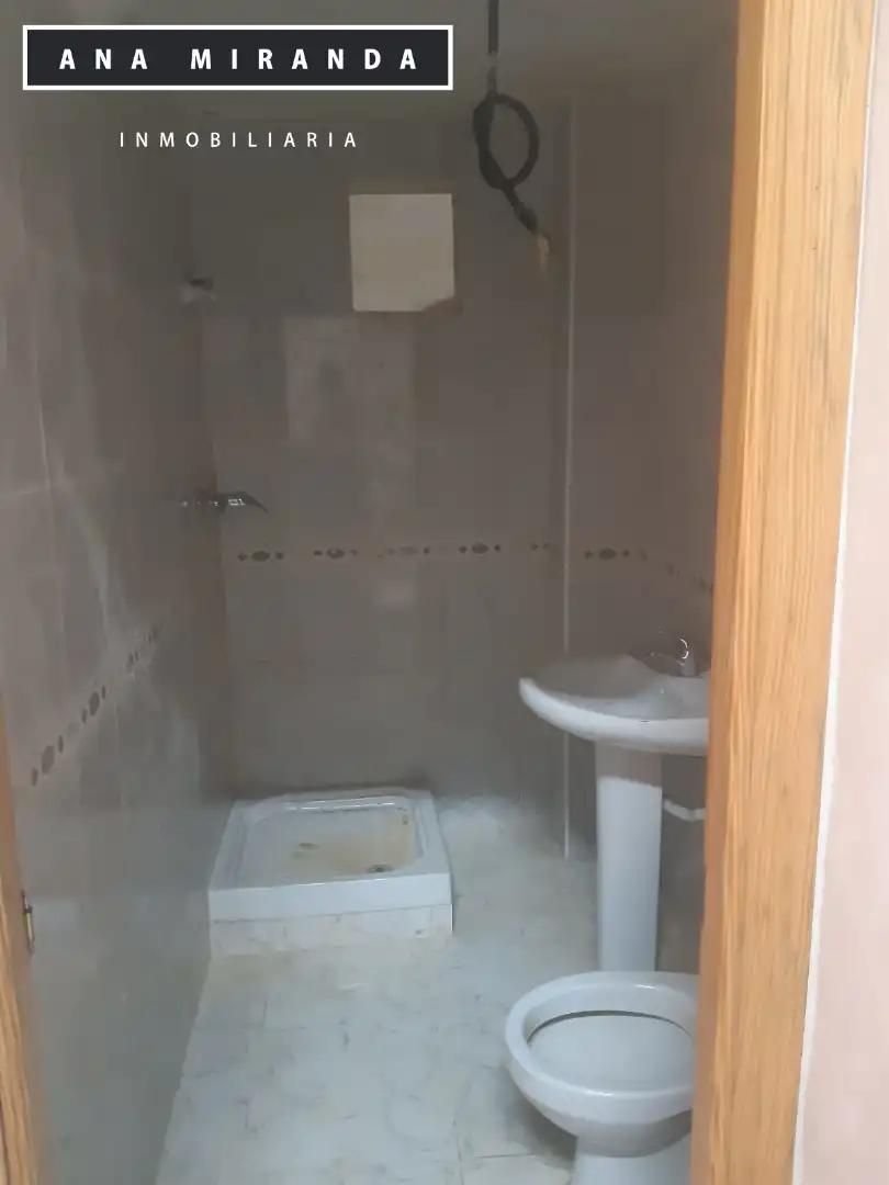 Baño de Local de alquiler en Catarroja