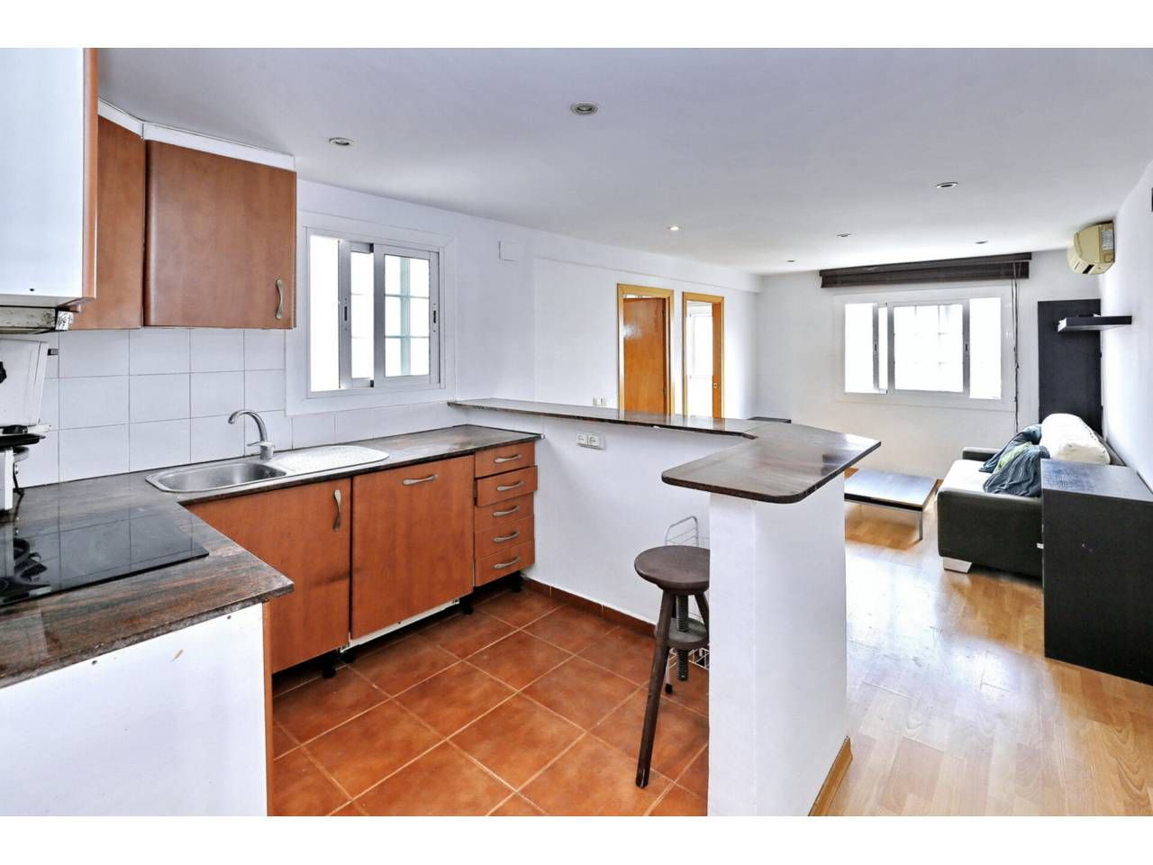 Kitchen of Attic for sale in  Barcelona Capital  with Air Conditioner, Parquet flooring and Balcony