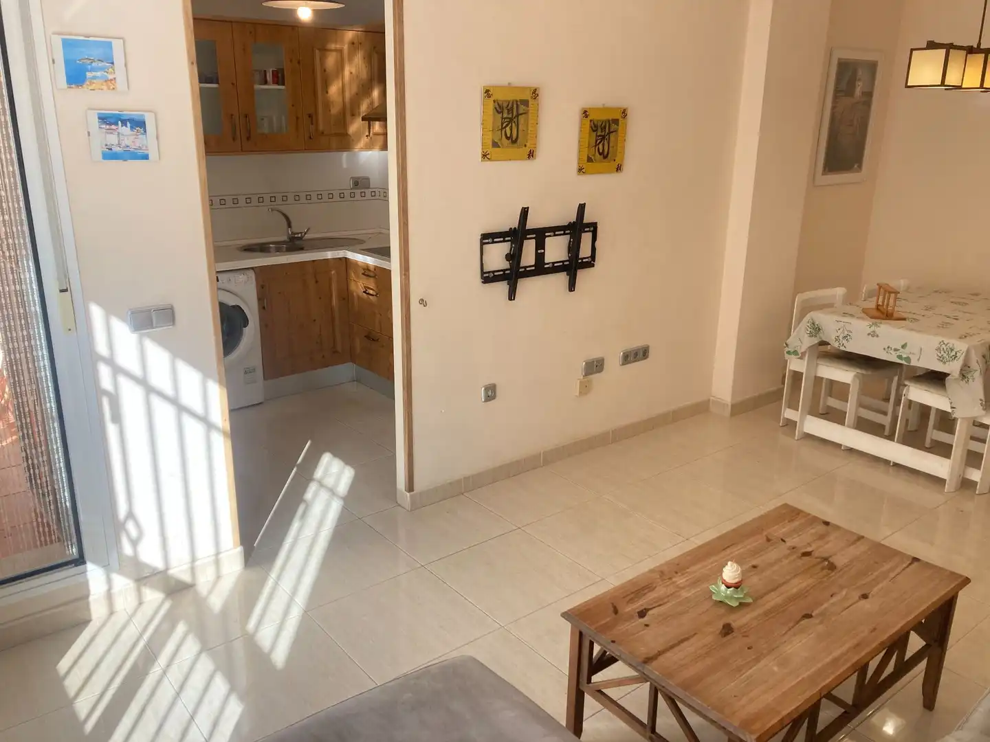 Living room of Flat for sale in Roquetas de Mar  with Air Conditioner, Terrace and Swimming Pool