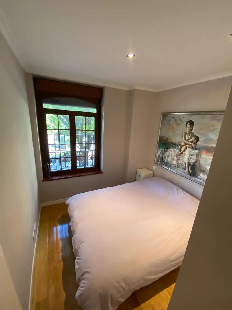 Schlafzimmer von Wohnung zur Miete in Madrid mit Klimaanlage, Heizung und Parkett