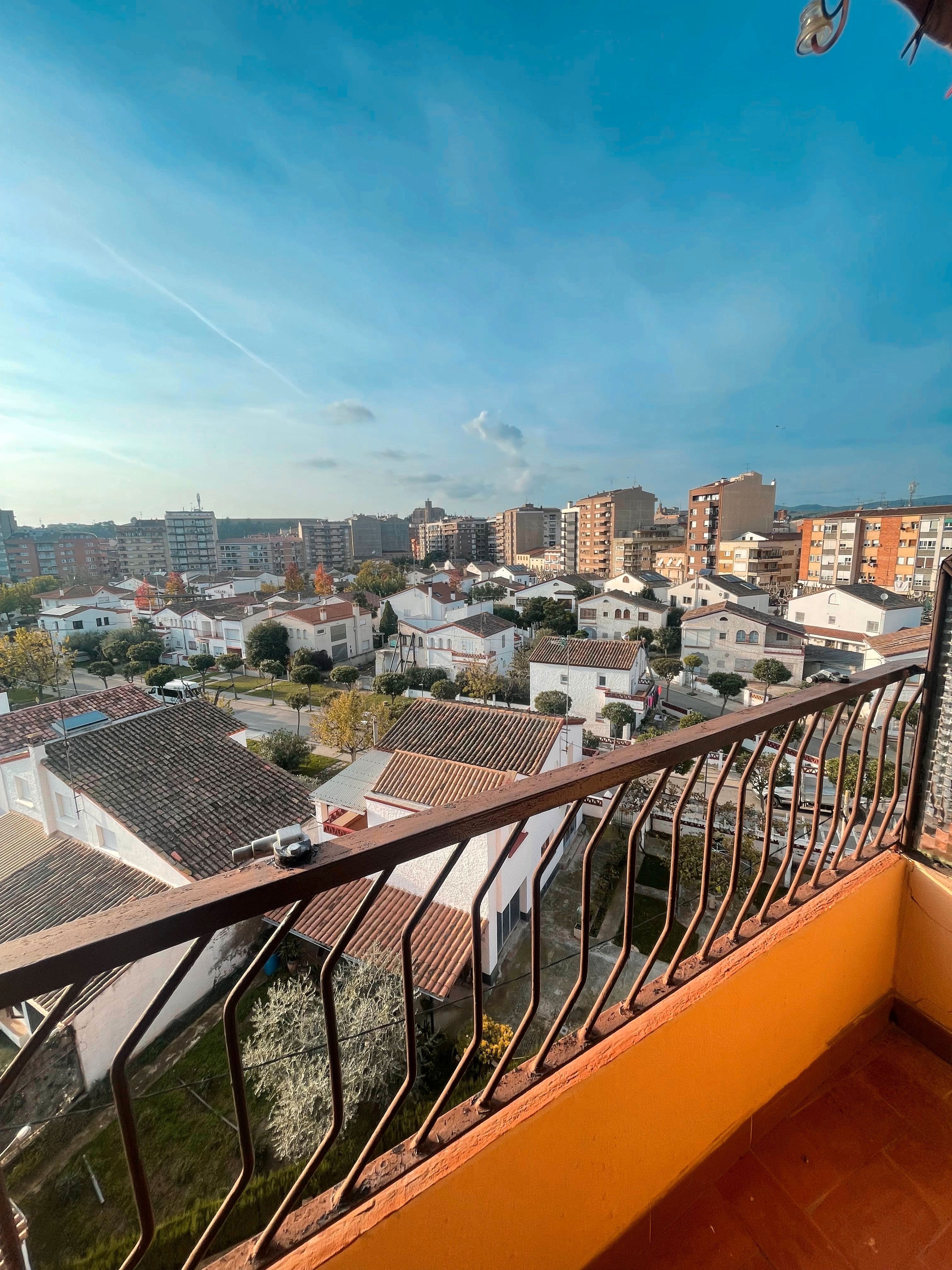 Vista exterior de Pis en venda en Balaguer amb Aire condicionat, Calefacció i Traster