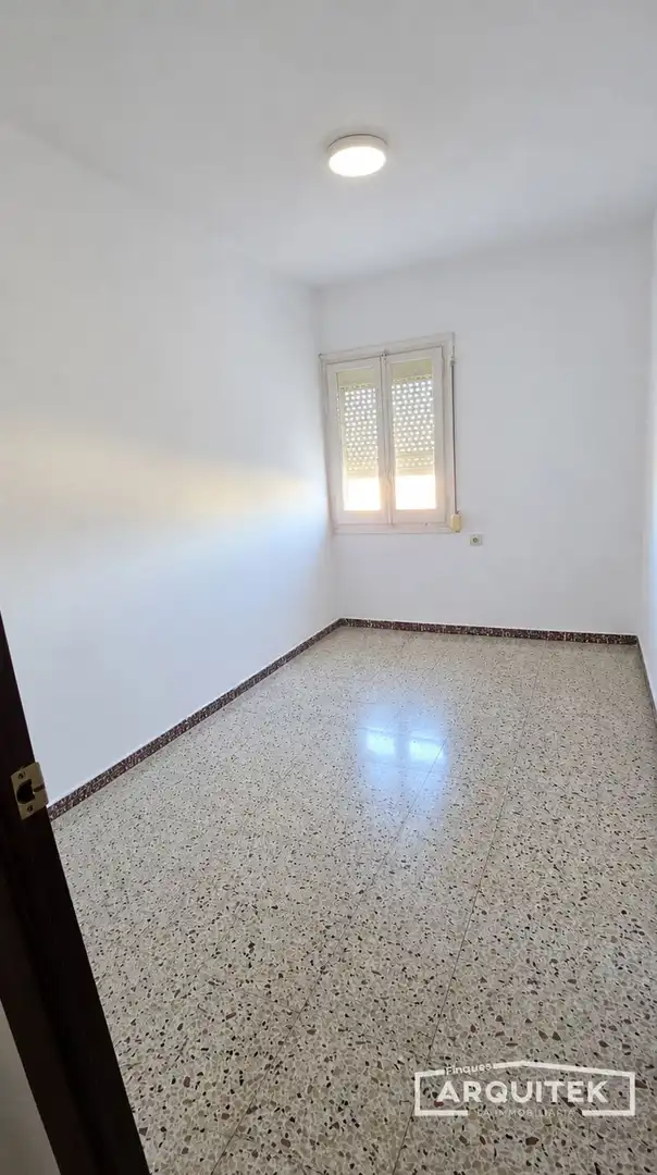 Habitación de Ático en venta en Lleida con Aire acondicionado, Calefacción y Terraza
