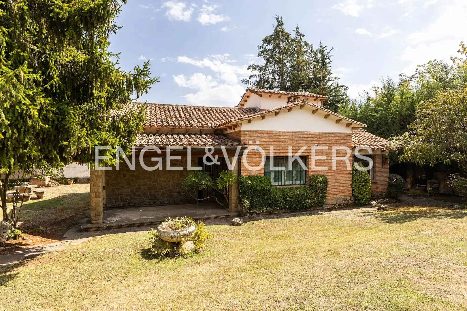 Vista exterior de Casa o xalet en venda en Tona amb Calefacció, Jardí privat i Piscina