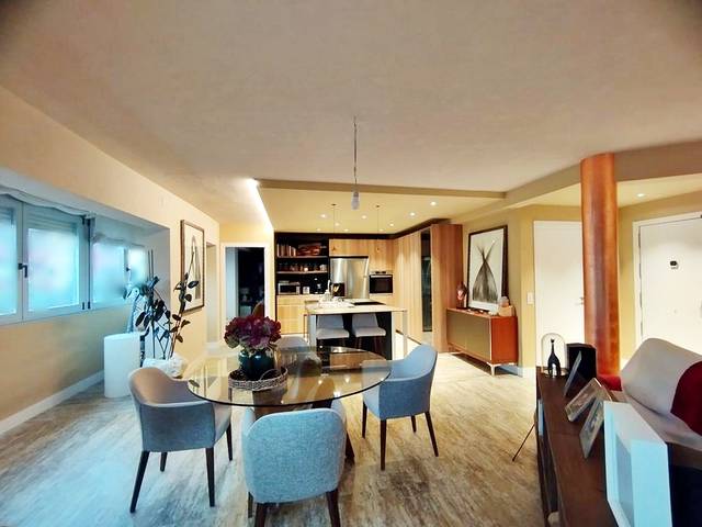 Piso en Venta en Calle de Madrid en Casco Antiguo