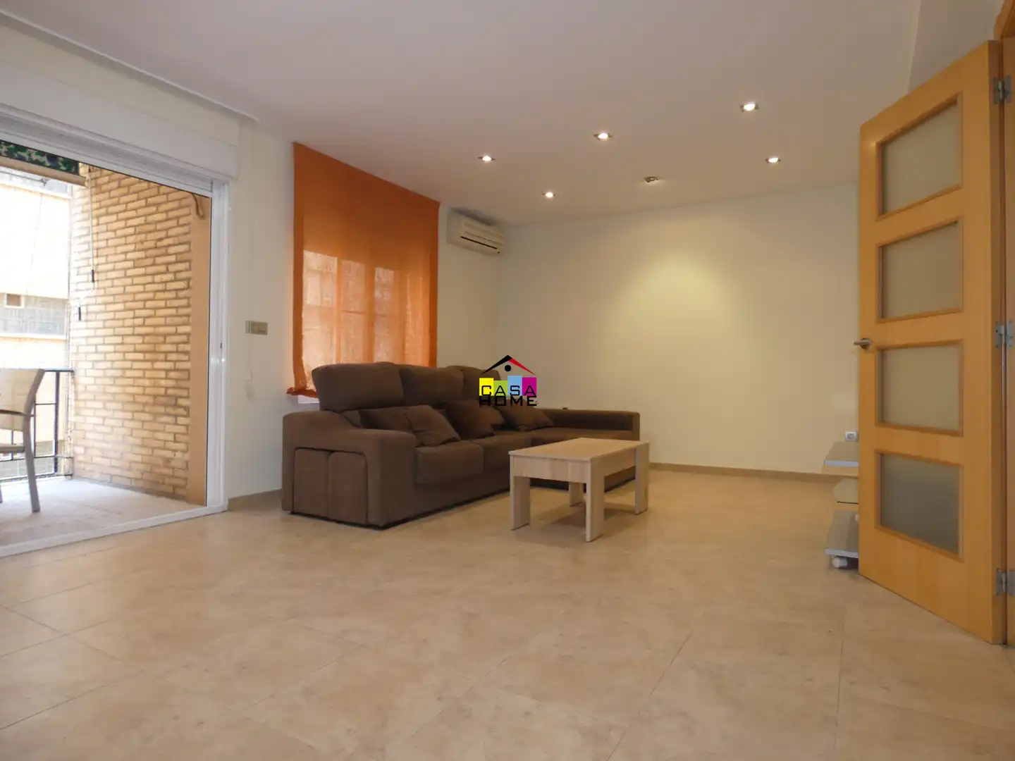 Sala de estar de Piso en venta en Castellón de la Plana / Castelló de la Plana con Aire acondicionado, Calefacción y Terraza
