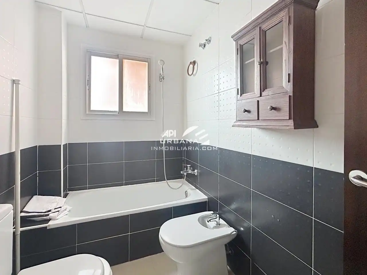 Bathroom of Duplexes for sale in Lucena  with Air Conditioner, Heating and Storage room