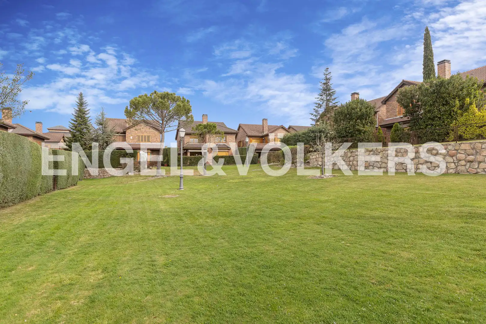 Casa o chalet de alquiler en Las Rozas de Madrid con Aire acondicionado, Calefacción y Jardín privado