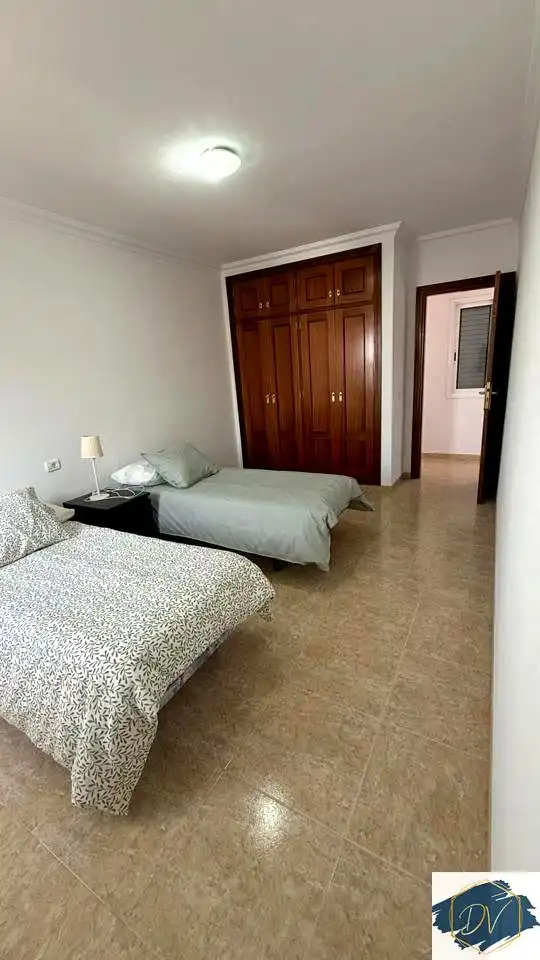 Habitación de Ático de alquiler en San Cristóbal de la Laguna con Terraza y Amueblado