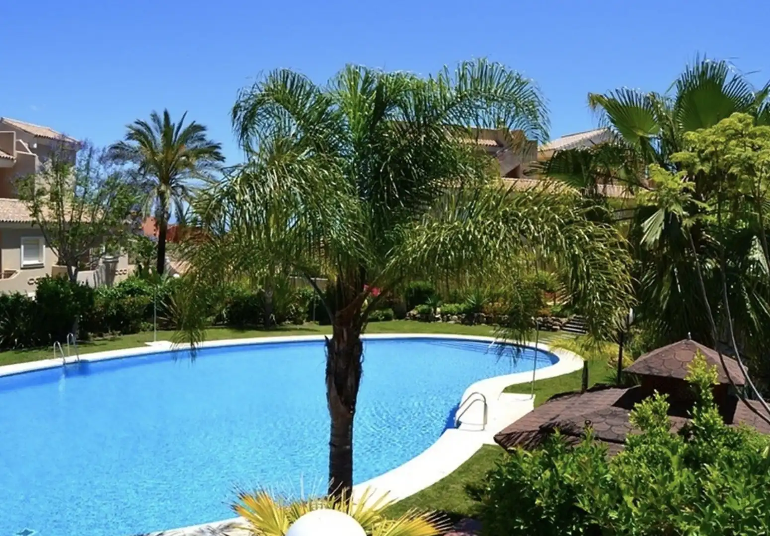 Casa a schiera con terrazza in vendita a La Duquesa, imagen 31