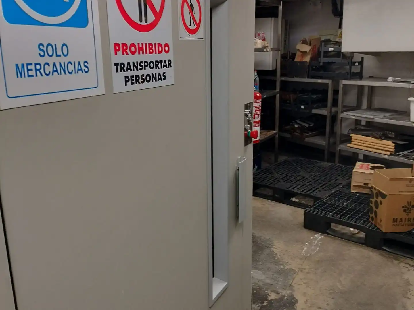 Local en venda en Sevilla amb Aire condicionat, Calefacció i Terrassa