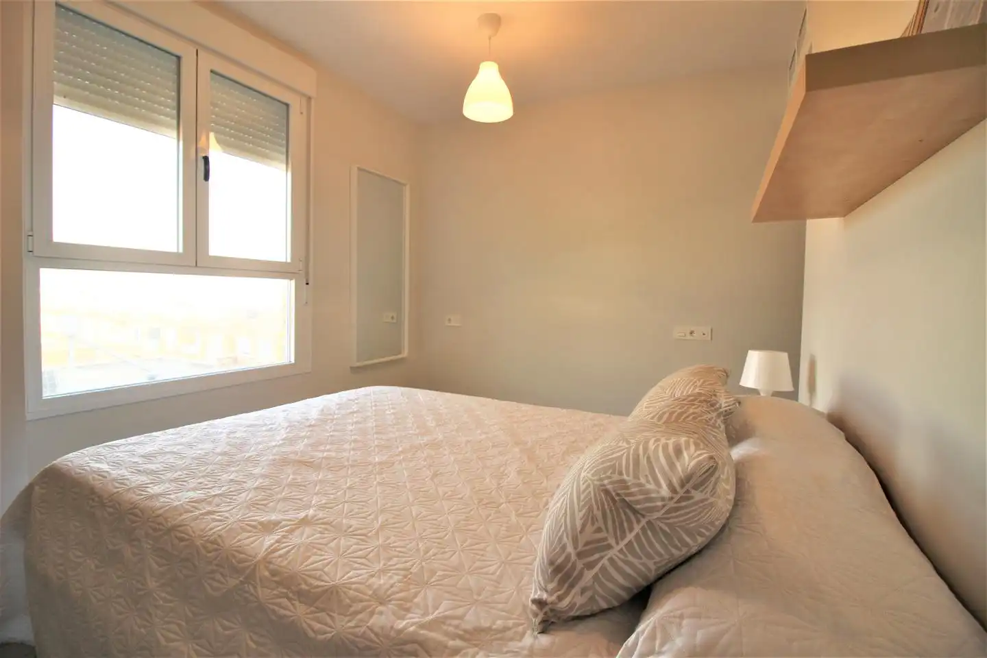 Bedroom of Flat for rent in Roquetas de Mar  with Terrace, Furnished and Community pool