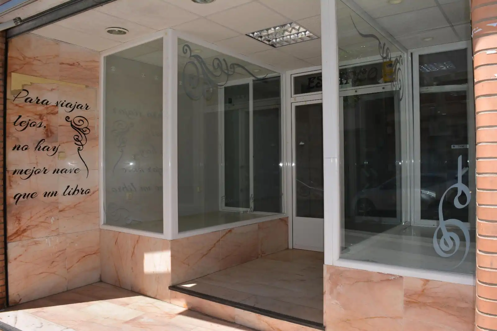 Local comercial en venda a Sotillo de la Adrada, imagen 2