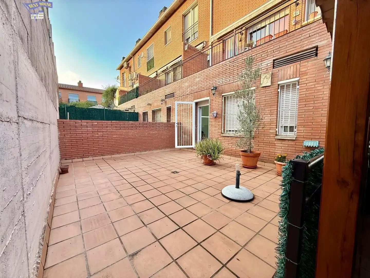 Casa amb terrassa en venda a Santa Perpètua de Mogoda