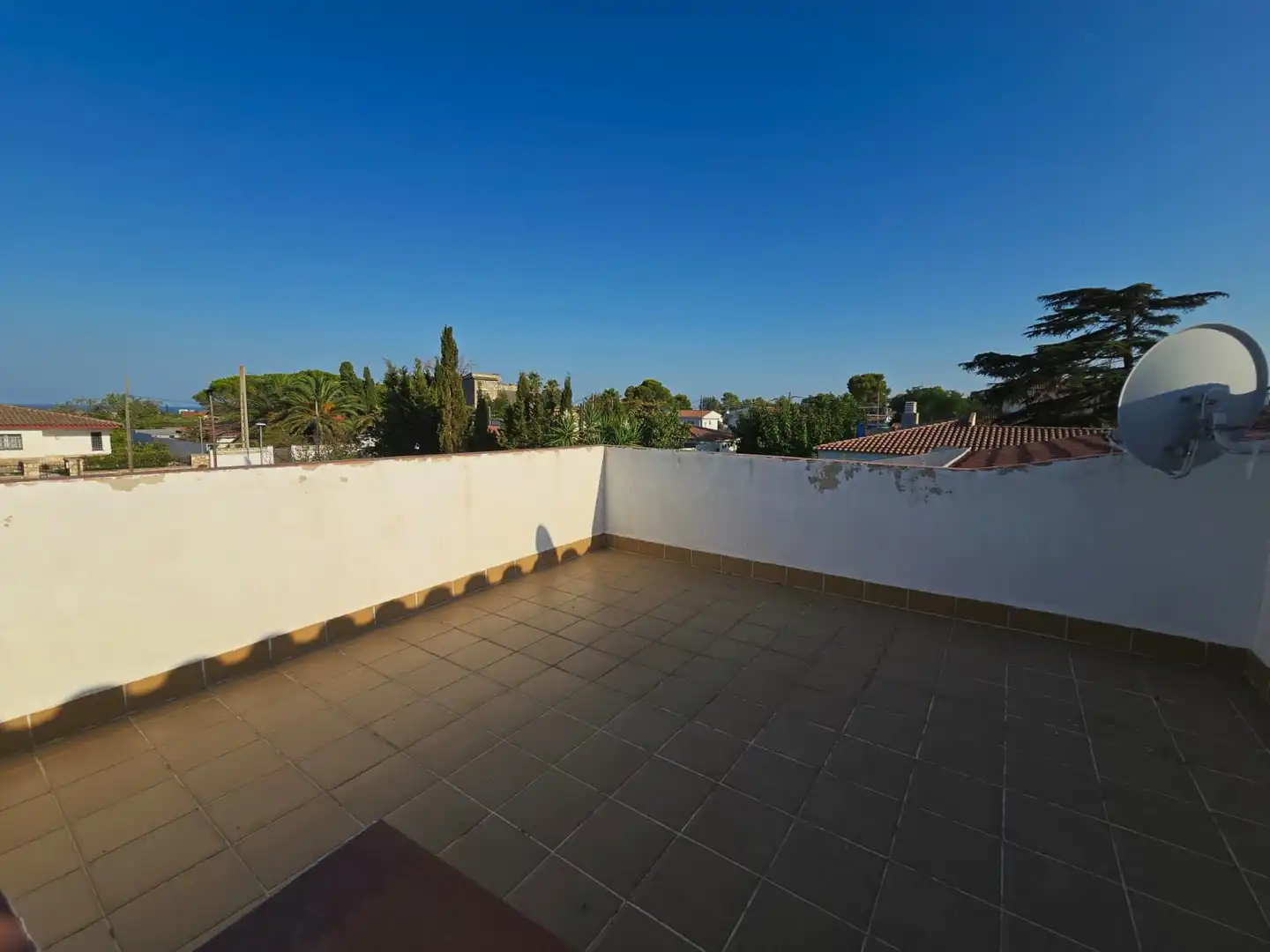 Terrassa de Casa o xalet en venda en Mont-roig del Camp amb Jardí privat, Traster i Piscina